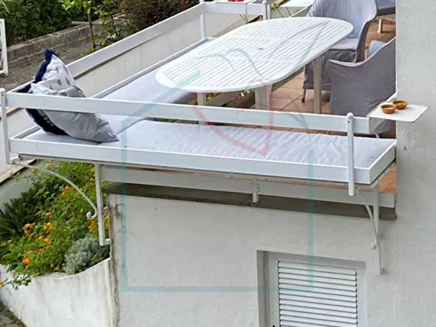 Immagine 8 di Casa bifamiliare in vendita  in via della Pace a Ameglia