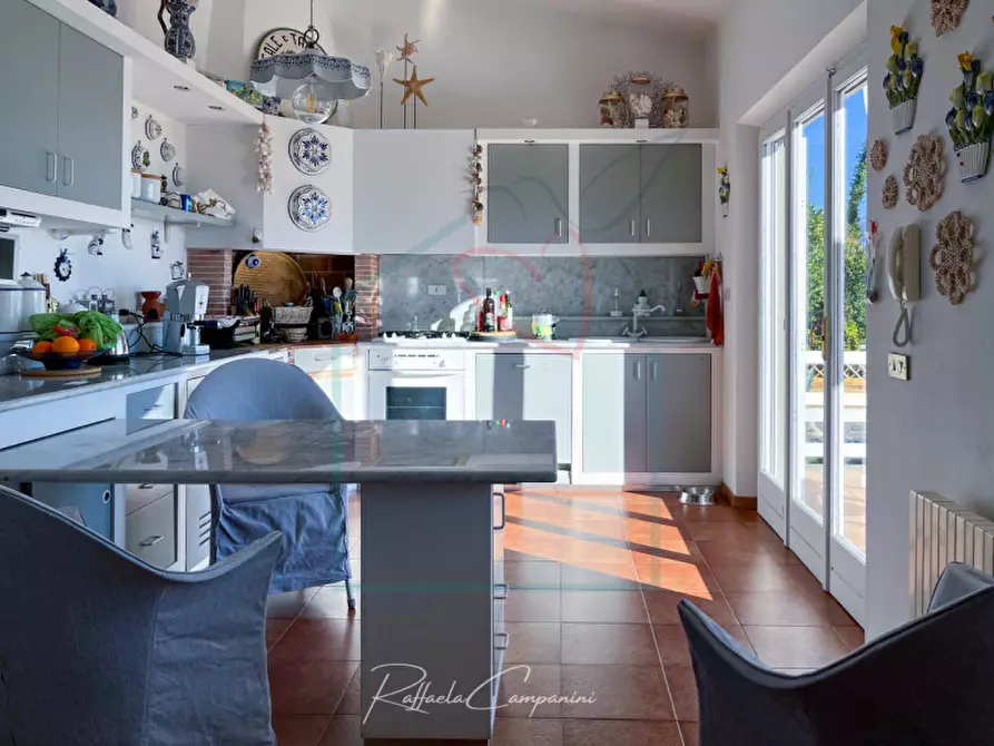 Immagine 14 di Casa bifamiliare in vendita  in via della Pace a Ameglia