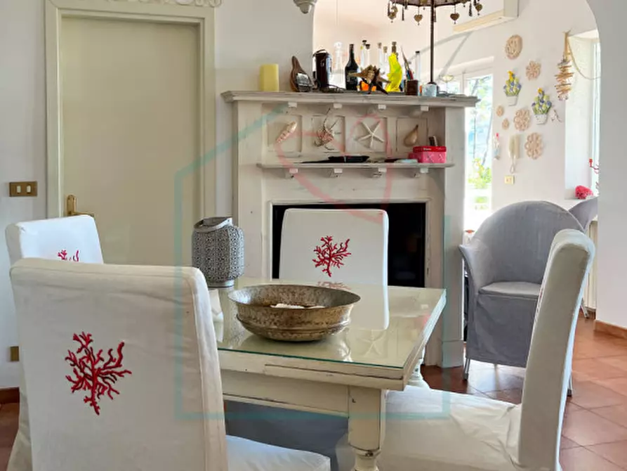 Immagine 19 di Casa bifamiliare in vendita  in via della Pace a Ameglia