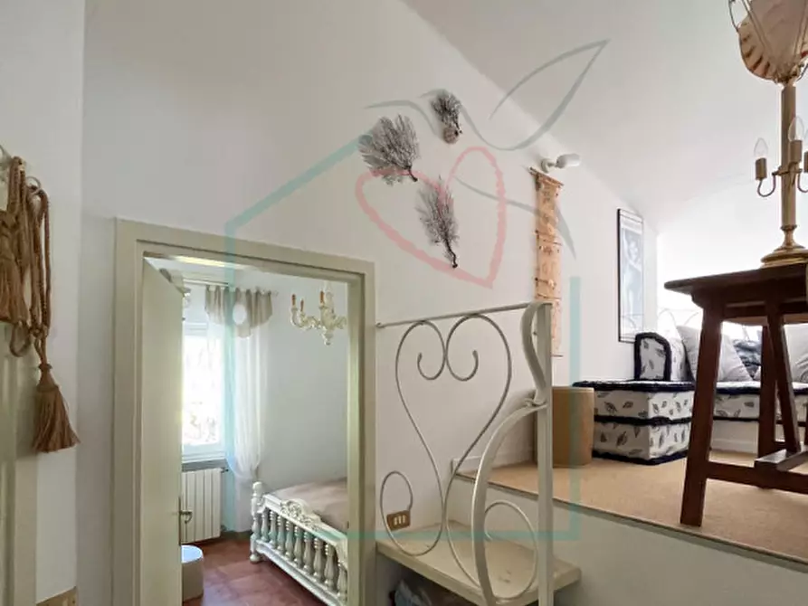 Immagine 21 di Casa bifamiliare in vendita  in via della Pace a Ameglia