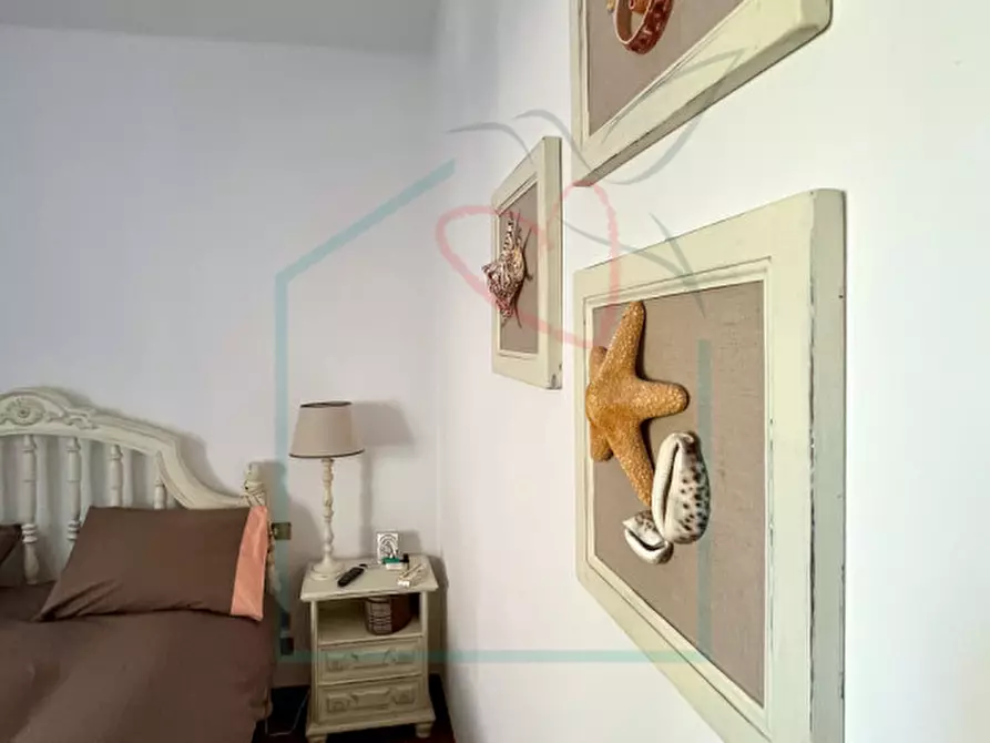 Immagine 25 di Casa bifamiliare in vendita  in via della Pace a Ameglia