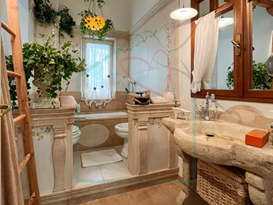 Immagine 27 di Casa bifamiliare in vendita  in via della Pace a Ameglia