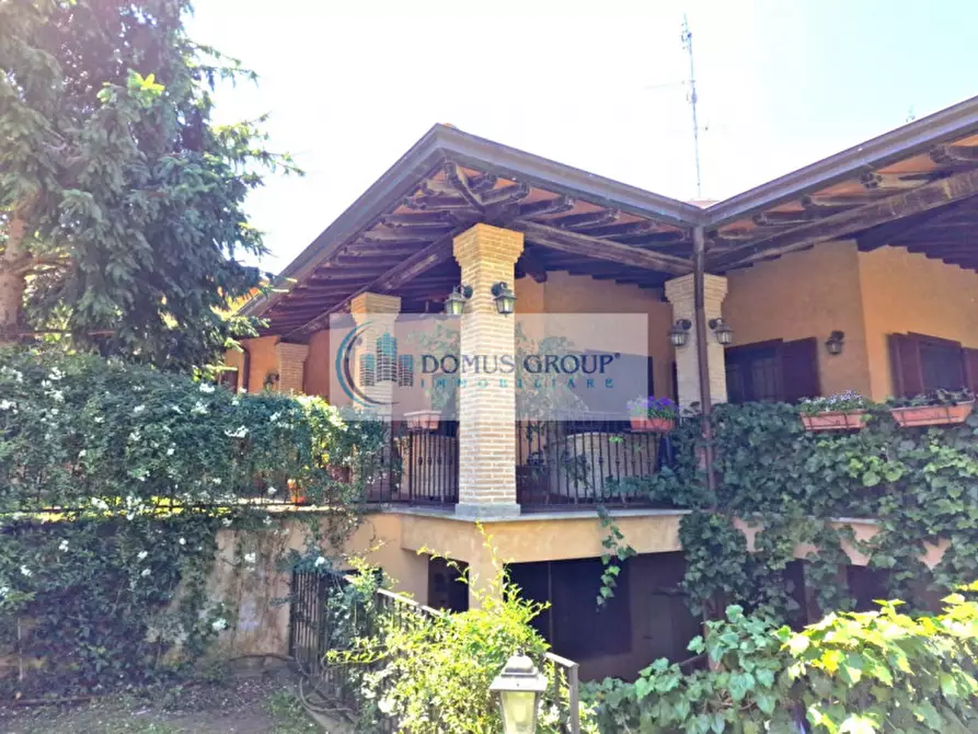 Immagine 11 di Villa in vendita  in Via Raffaello Franchi a Roma