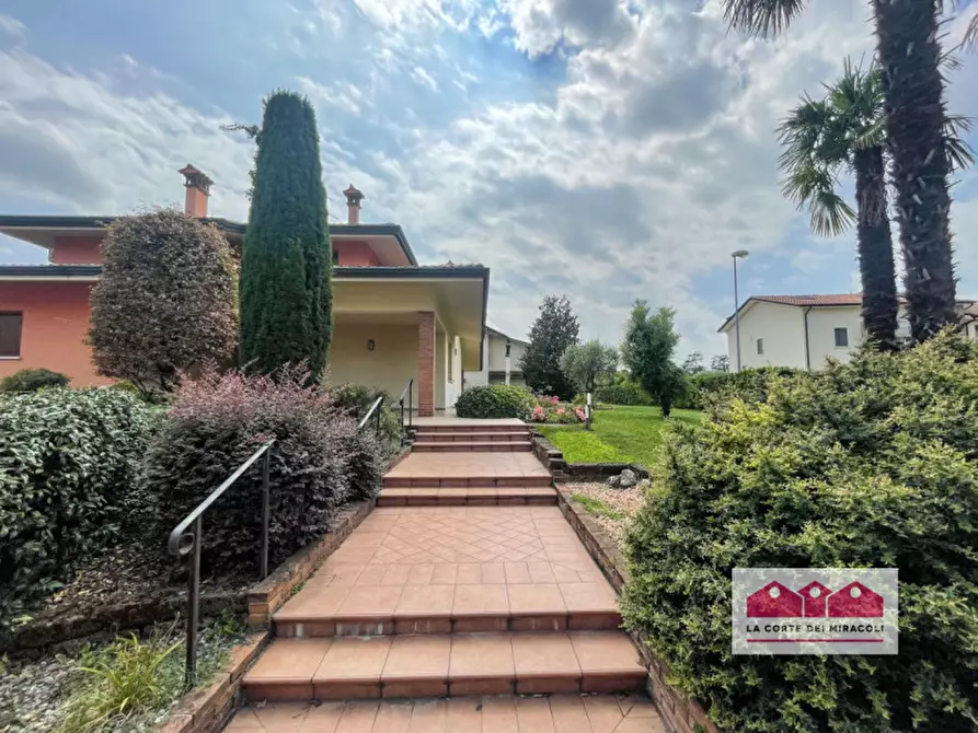 Immagine 4 di Casa bifamiliare in affitto  in Via Lacedelli a Montecchio Maggiore