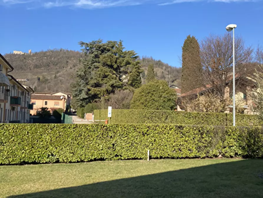 Immagine 7 di Casa bifamiliare in affitto  in Via Lacedelli a Montecchio Maggiore