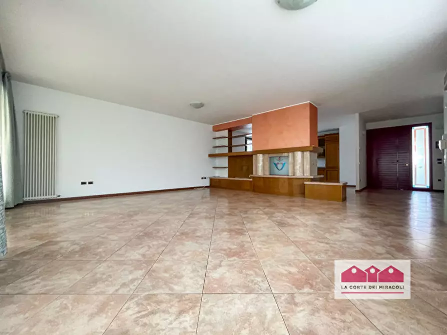 Immagine 13 di Casa bifamiliare in affitto  in Via Lacedelli a Montecchio Maggiore