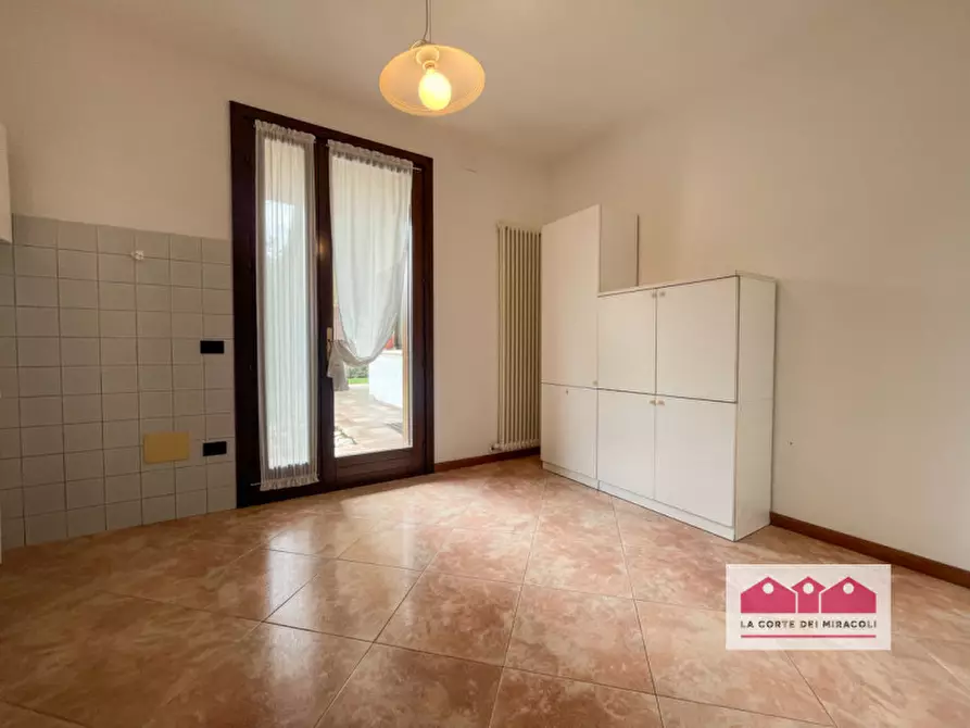 Immagine 14 di Casa bifamiliare in affitto  in Via Lacedelli a Montecchio Maggiore