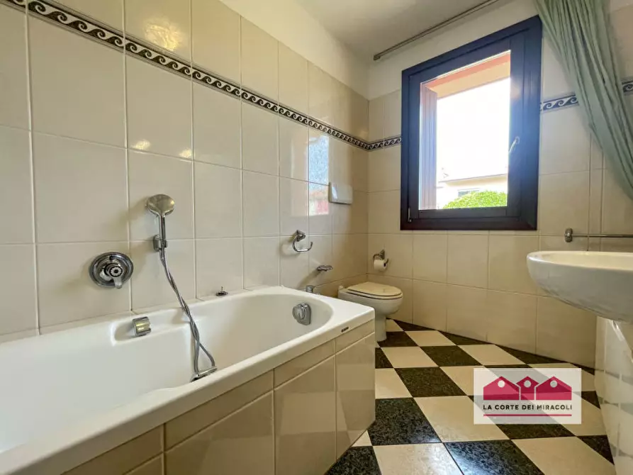 Immagine 19 di Casa bifamiliare in affitto  in Via Lacedelli a Montecchio Maggiore