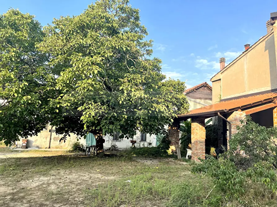 Immagine 12 di Rustico / casale in vendita  in vai Erbognetta n° 48 a Sannazzaro De' Burgondi