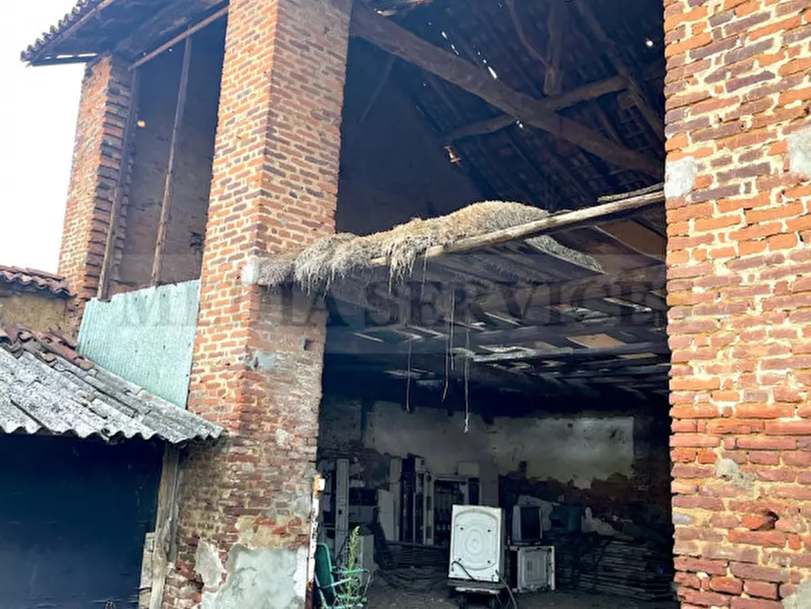 Immagine 14 di Rustico / casale in vendita  in vai Erbognetta n° 48 a Sannazzaro De' Burgondi