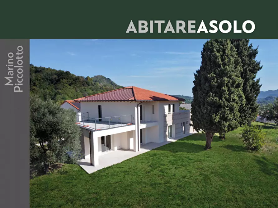 Immagine 1 di Villa in vendita  in Via Cannaregio a Castelcucco