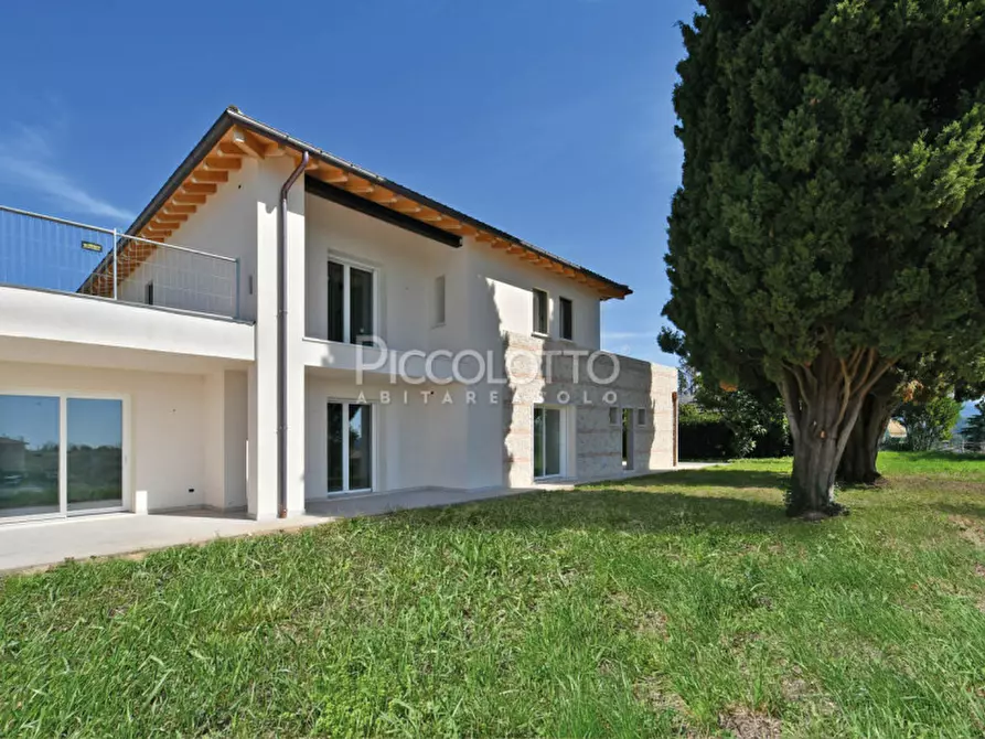 Immagine 6 di Villa in vendita  in Via Cannaregio a Castelcucco