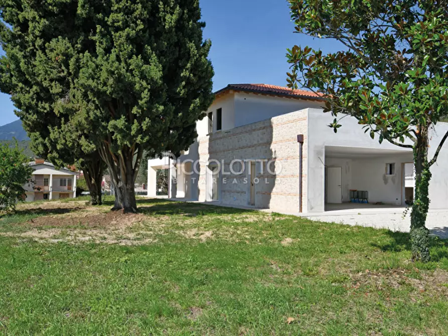 Immagine 9 di Villa in vendita  in Via Cannaregio a Castelcucco