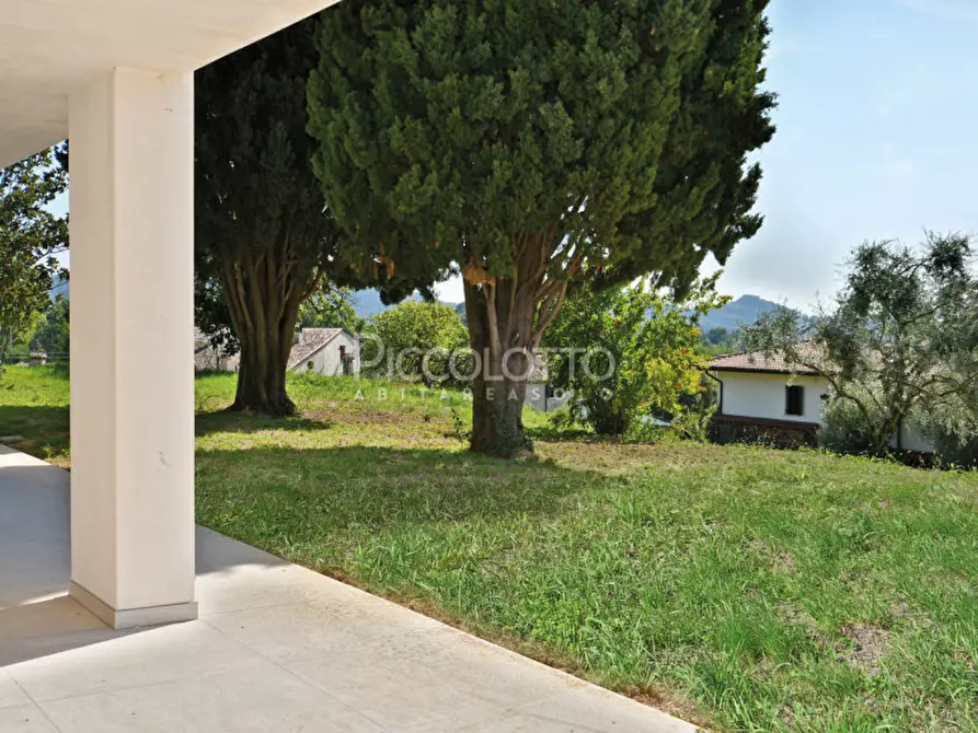 Immagine 12 di Villa in vendita  in Via Cannaregio a Castelcucco