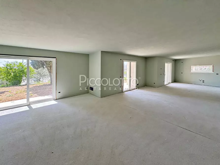 Immagine 13 di Villa in vendita  in Via Cannaregio a Castelcucco