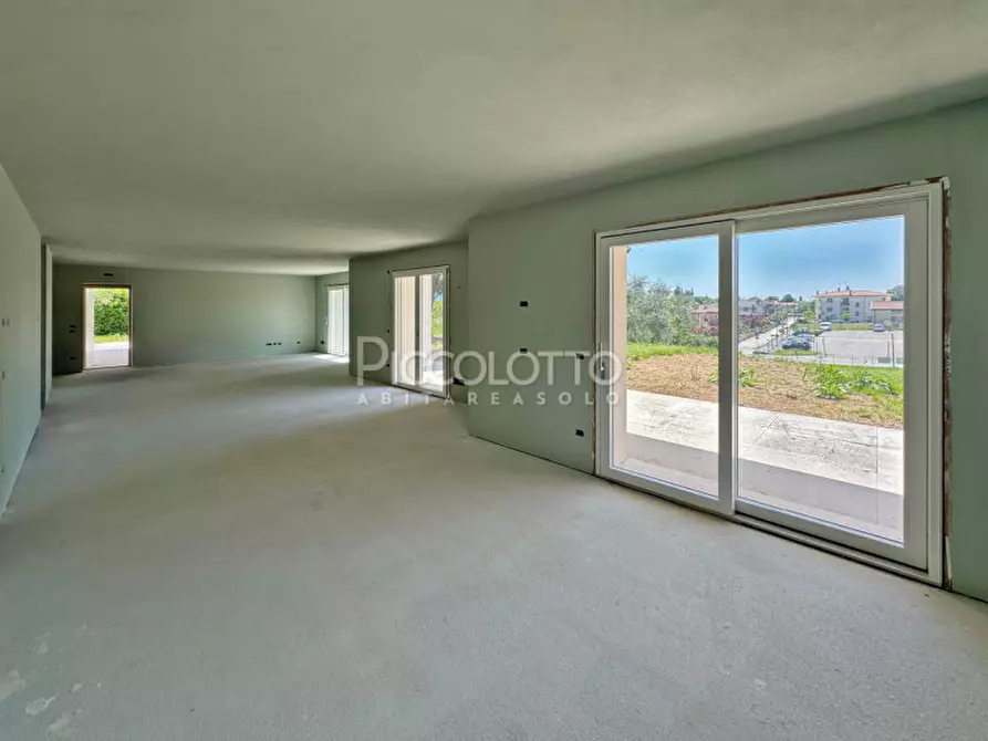 Immagine 15 di Villa in vendita  in Via Cannaregio a Castelcucco