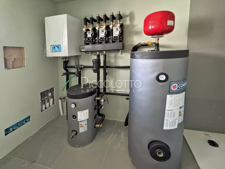 Immagine 25 di Villa in vendita  in Via Cannaregio a Castelcucco