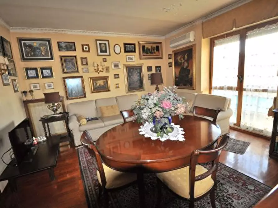 Immagine 28 di Appartamento in vendita  in VIA FILIPPO DE GRENET a Roma