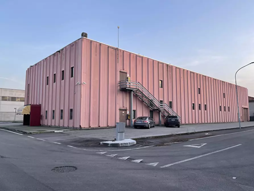 Immagine 1 di Capannone industriale in vendita  a Reggiolo