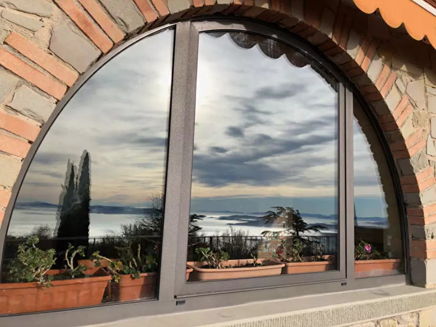 Immagine 17 di Villa in vendita  a Tuoro Sul Trasimeno
