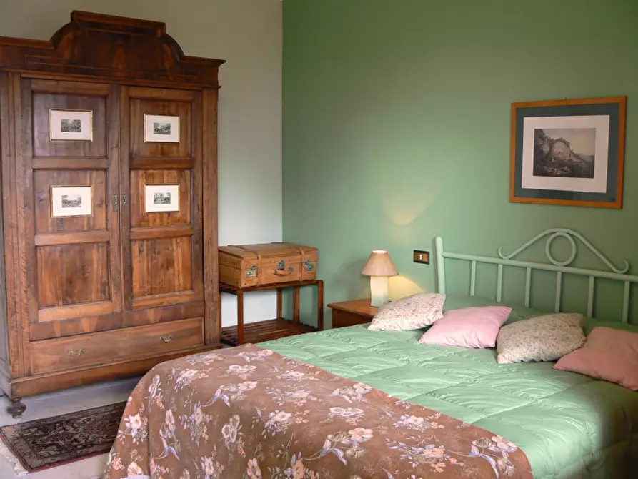 Immagine 18 di Villa in vendita  a Tuoro Sul Trasimeno