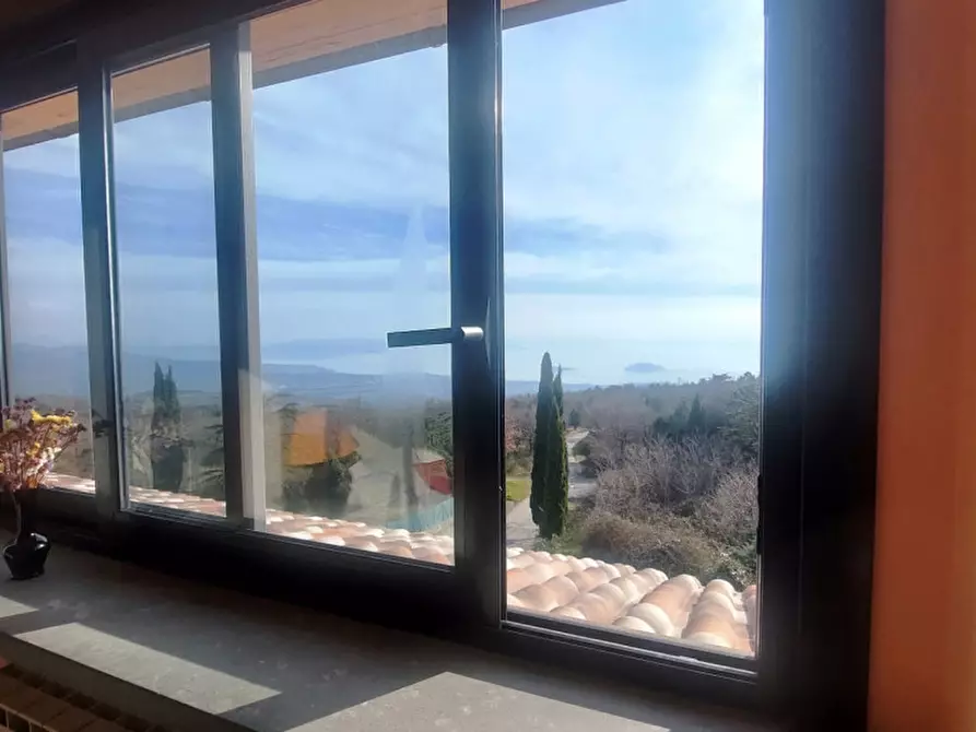 Immagine 24 di Villa in vendita  a Tuoro Sul Trasimeno