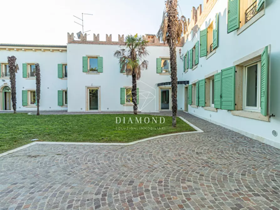 Immagine 7 di Villa in vendita  in Via Biondella a Verona