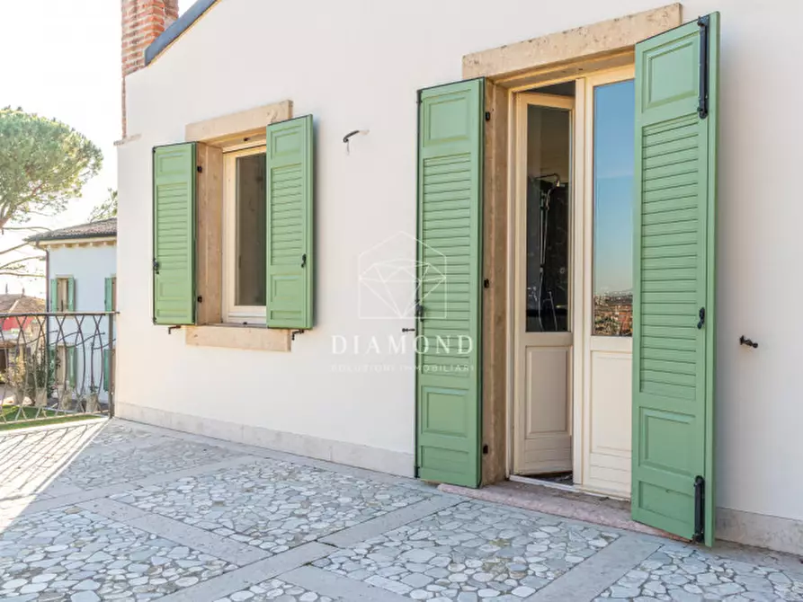 Immagine 9 di Villa in vendita  in Via Biondella a Verona