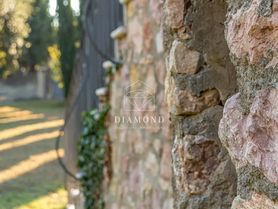 Immagine 16 di Villa in vendita  in Via Biondella a Verona