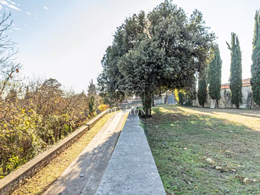 Immagine 19 di Villa in vendita  in Via Biondella a Verona