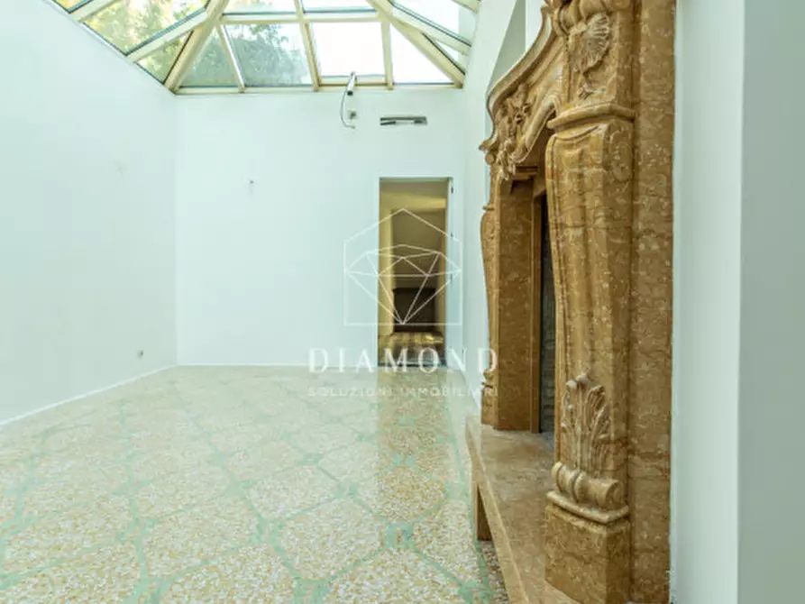 Immagine 37 di Villa in vendita  in Via Biondella a Verona