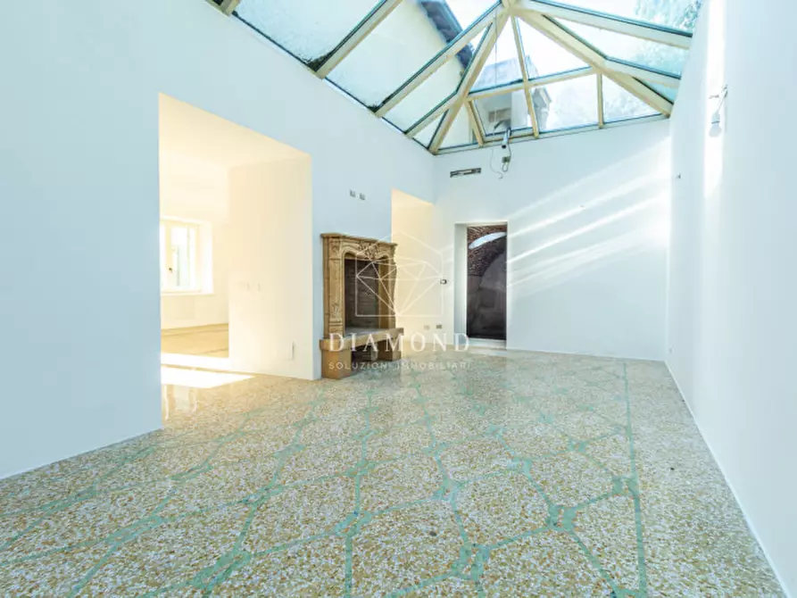 Immagine 39 di Villa in vendita  in Via Biondella a Verona