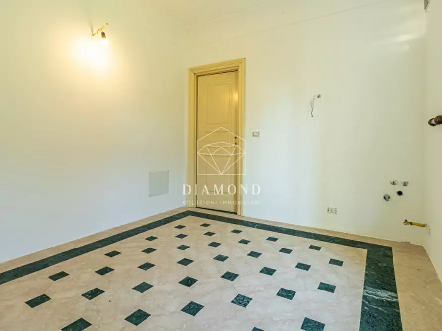 Immagine 44 di Villa in vendita  in Via Biondella a Verona