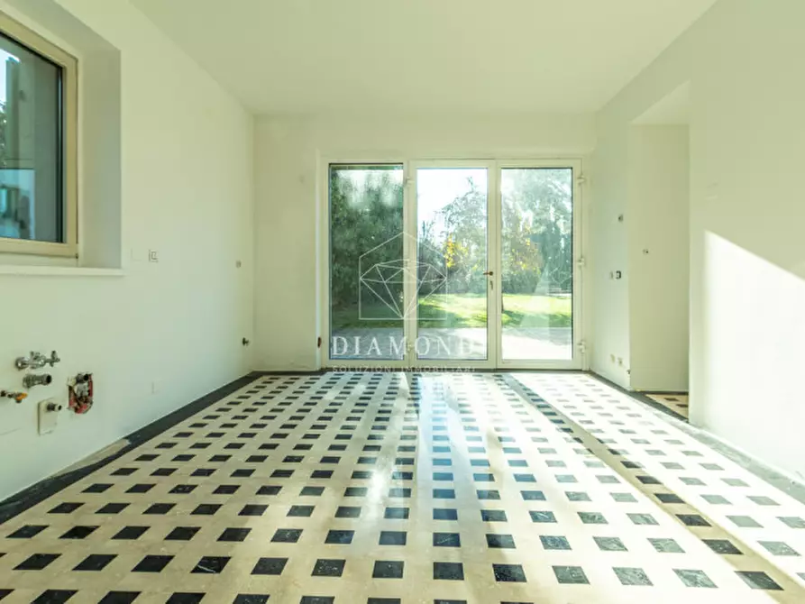 Immagine 48 di Villa in vendita  in Via Biondella a Verona