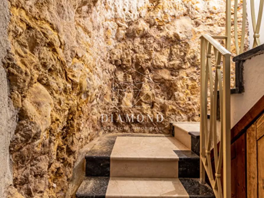 Immagine 70 di Villa in vendita  in Via Biondella a Verona