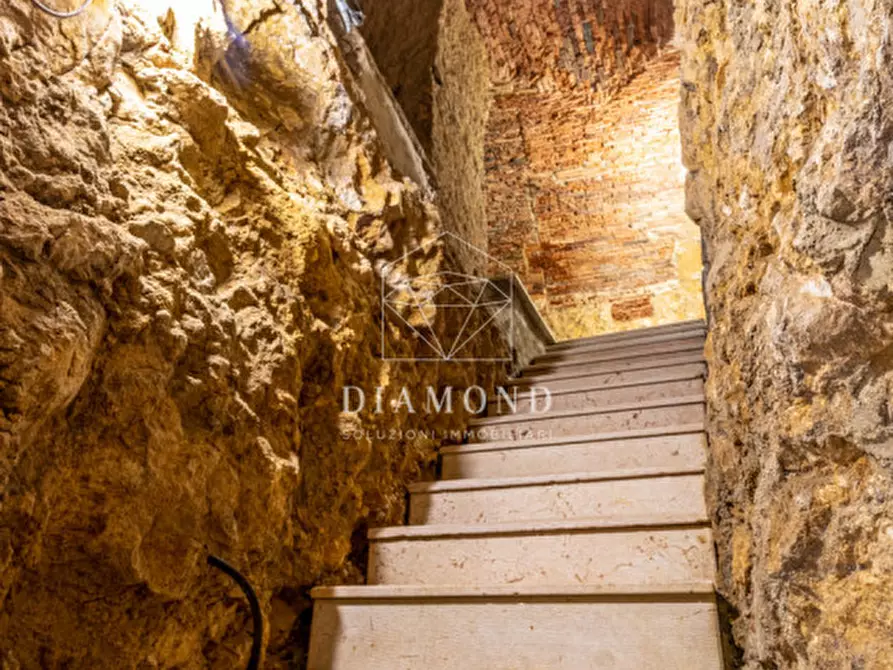 Immagine 76 di Villa in vendita  in Via Biondella a Verona