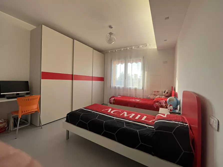 Immagine 9 di Appartamento in vendita  in Largo Antonio Cappellini a Rovigo