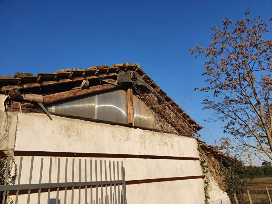 Immagine 2 di Rustico / casale in vendita  in VIA SETTECROCIARI a Cesena