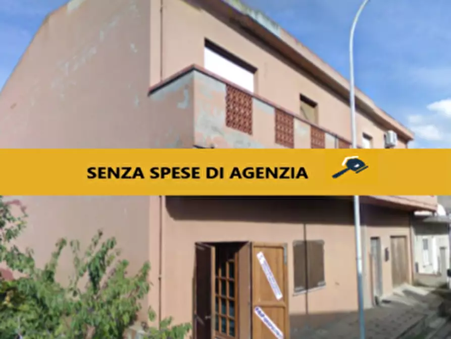 Immagine 1 di Casa indipendente in vendita  in Via Villarious 7 a Giba