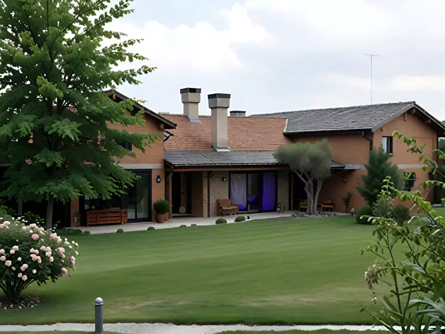 Immagine 2 di Villa in vendita  in Via Roma a San Biagio Di Callalta