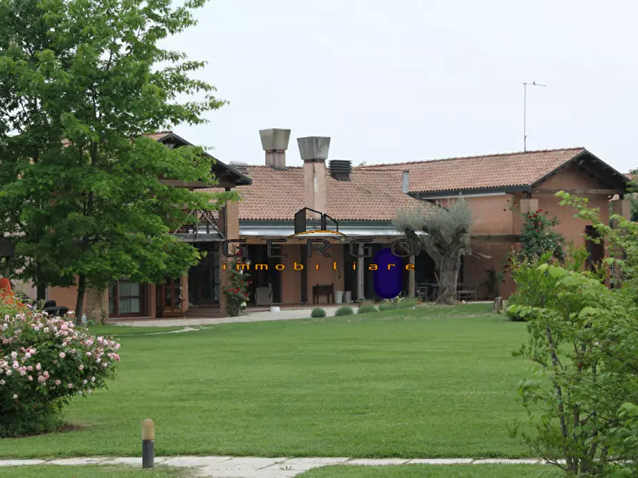 Immagine 11 di Villa in vendita  in Via Roma a San Biagio Di Callalta