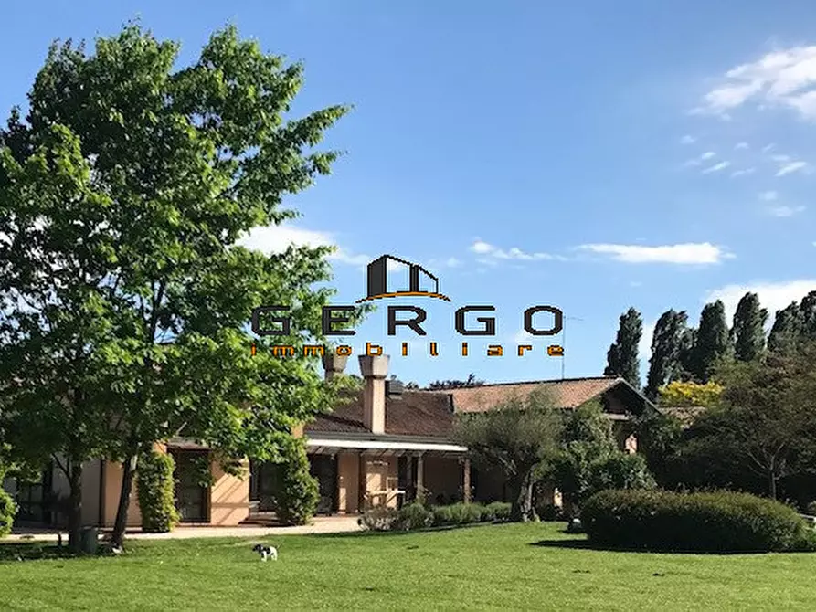 Immagine 12 di Villa in vendita  in Via Roma a San Biagio Di Callalta