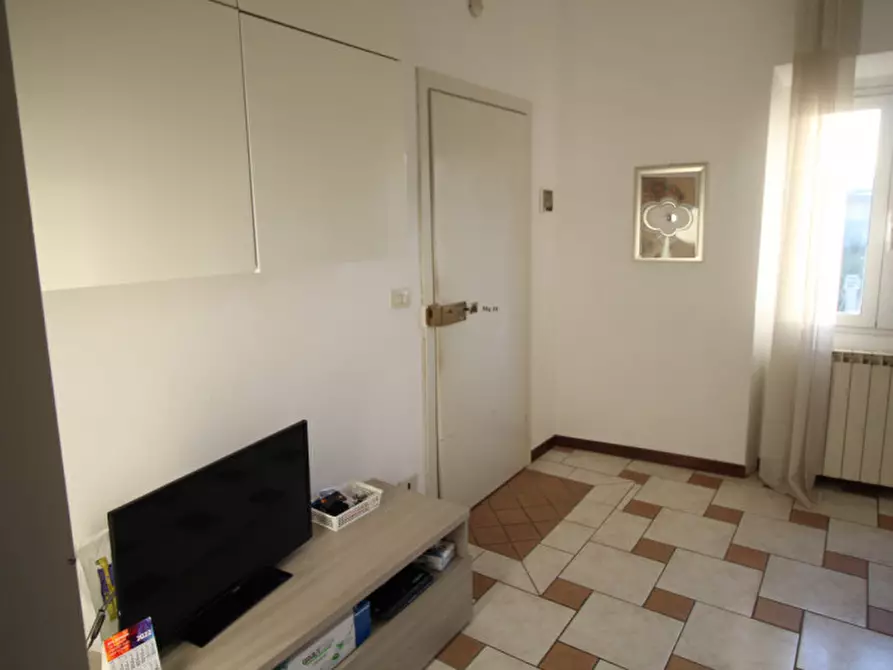 Immagine 13 di Appartamento in vendita  in via di bucine a Montevarchi