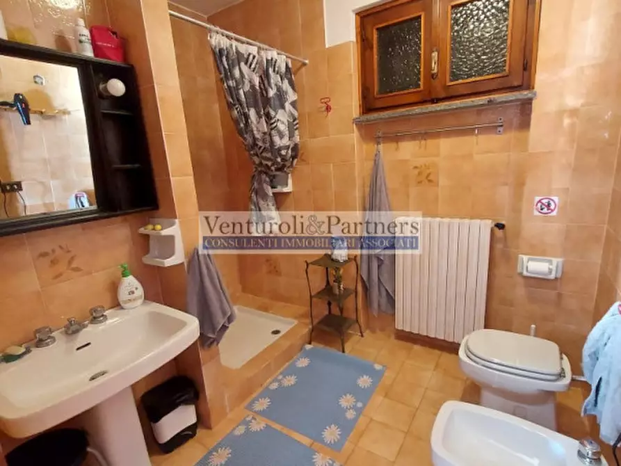 Immagine 19 di Villa in vendita  in via europa a Tignale