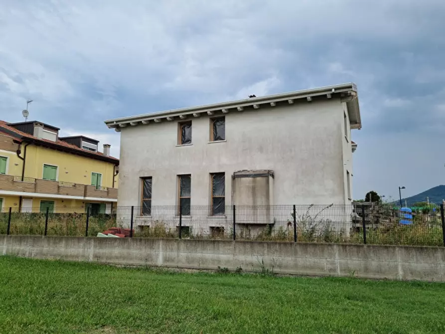 Immagine 4 di Casa bifamiliare in vendita  in via niccolo tommaseo a Vo