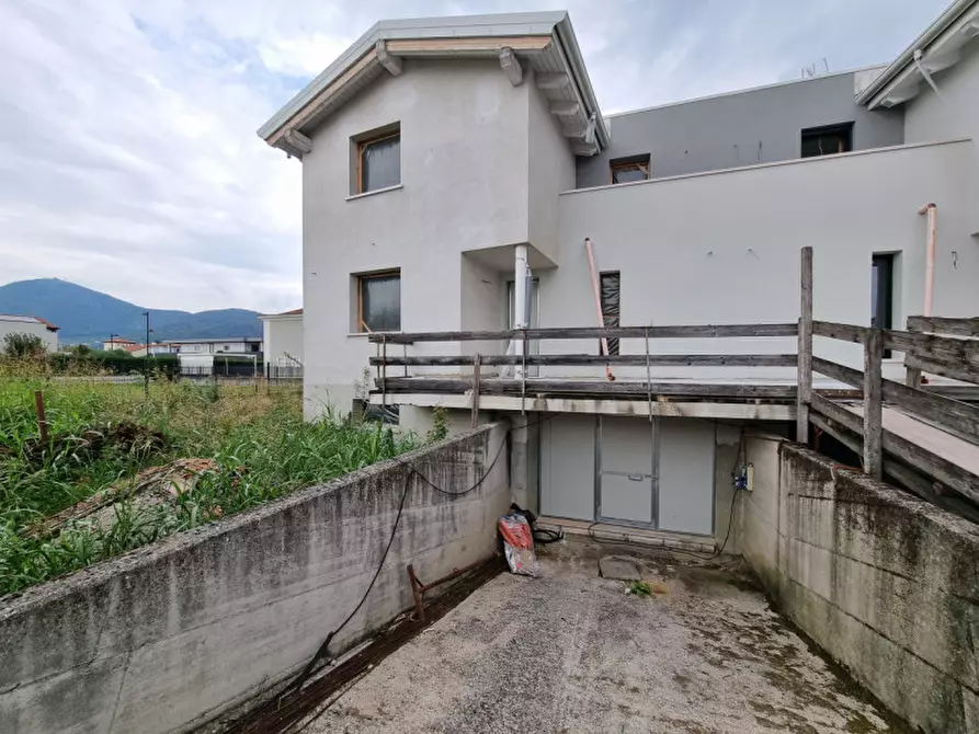 Immagine 5 di Casa bifamiliare in vendita  in via niccolo tommaseo a Vo