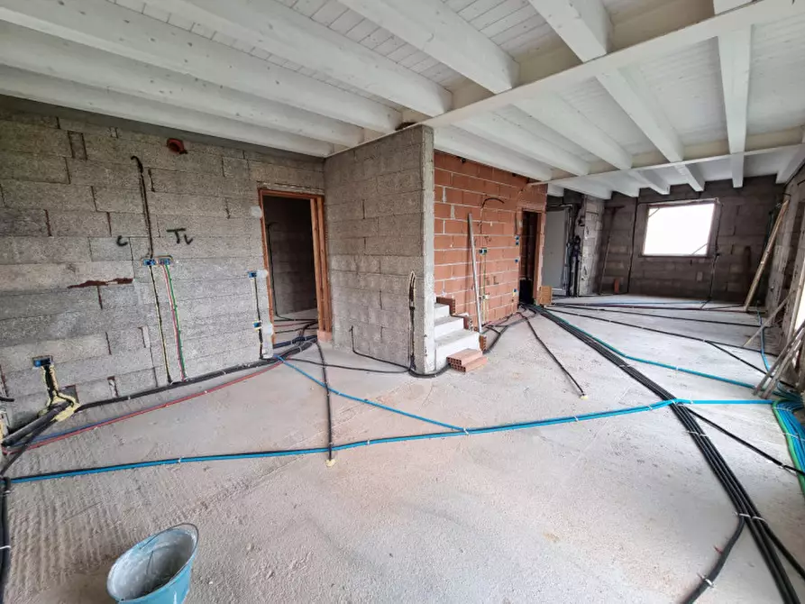 Immagine 15 di Casa bifamiliare in vendita  in via niccolo tommaseo a Vo