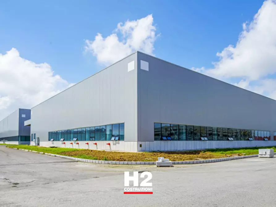 Immagine 3 di Laboratorio in vendita  in Faella a Castelfranco Piandiscò