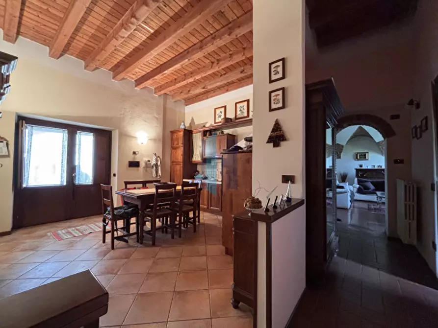Immagine 3 di Rustico / casale in vendita  a Brescia