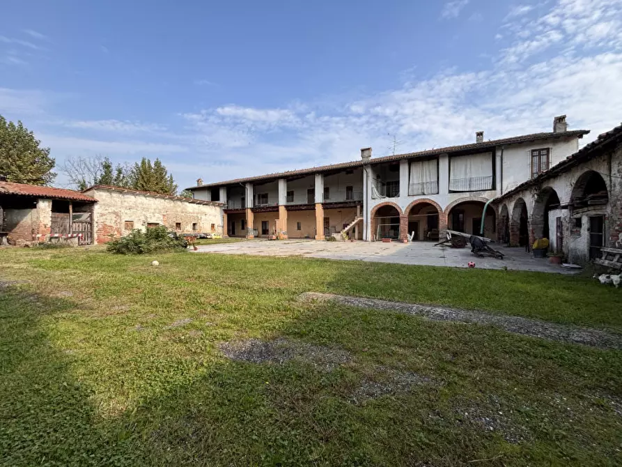 Immagine 25 di Rustico / casale in vendita  a Brescia